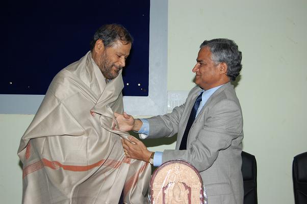 Photo of Dr. Jammalamadaka At Nagarjuna University with the Vice Chancellor